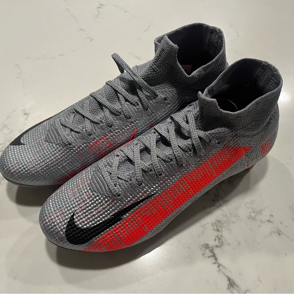 Nike Mercurial Superfly 7 Elite Metallic Grey/Crimson